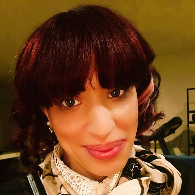 violinist portrait studio headshot